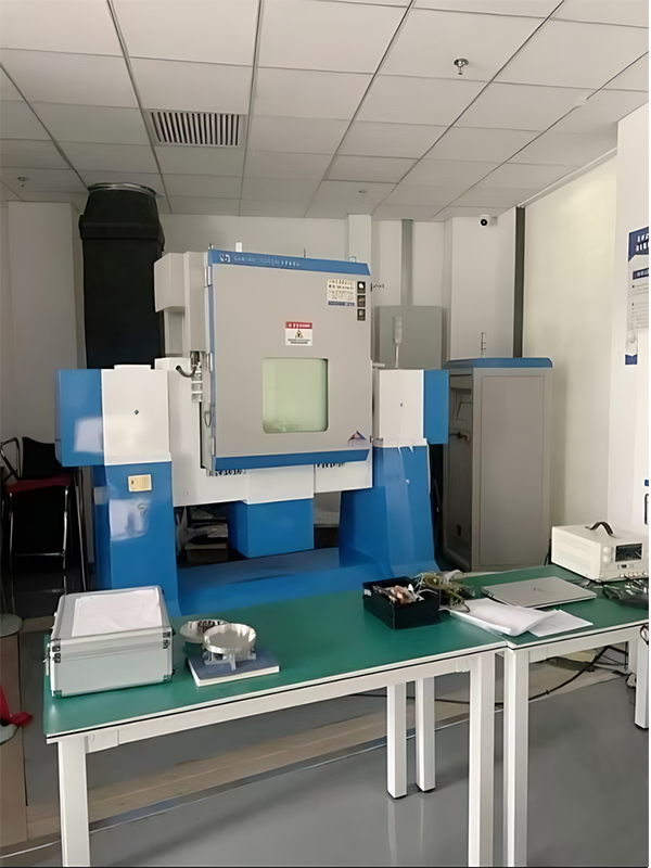 双轴高低温转台测试组